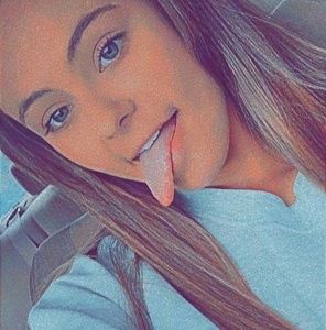 Meet your Posher, Mandy